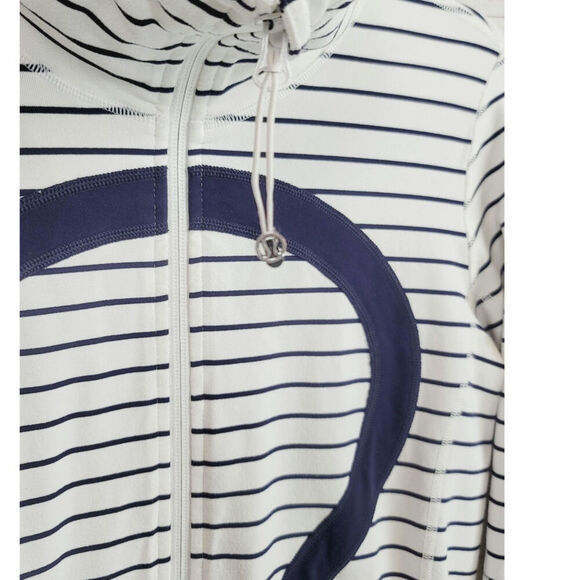 Lululemon Athletica In Stride Full Zip Jacket, in Navy/White, sz 8 - Picture 5 of 14